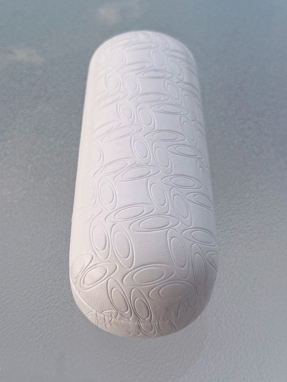 Oakley White Embossed O Sunglass/Eyeglass Hard Case - Picture 6 of 7